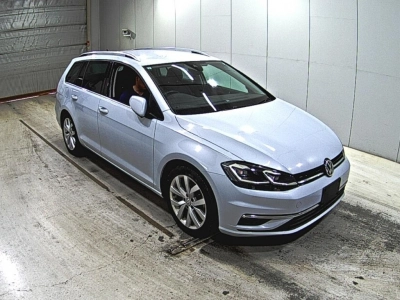 VOLKSWAGEN GOLF VARIANT