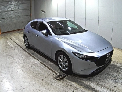 MAZDA MAZDA3 FASTBACK