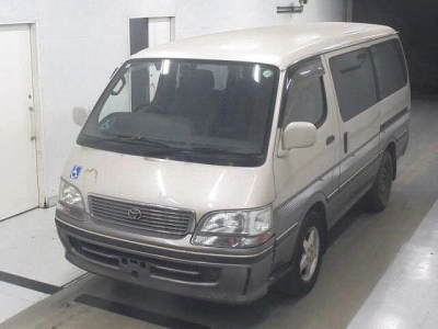 TOYOTA HIACE WAGON