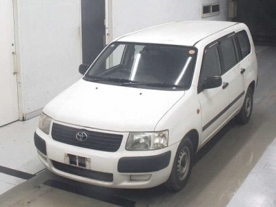 TOYOTA SUCCEED VAN