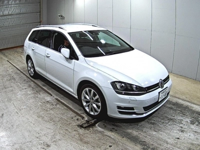 VOLKSWAGEN GOLF VARIANT