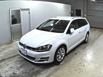 VOLKSWAGEN GOLF VARIANT