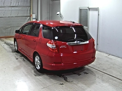 HONDA FIT SHUTTLE