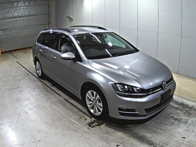 VOLKSWAGEN GOLF VARIANT