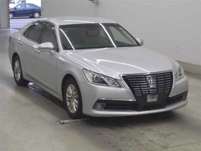 TOYOTA CROWN HYBRID