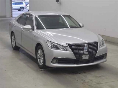 TOYOTA CROWN HYBRID