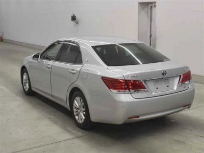 TOYOTA CROWN HYBRID