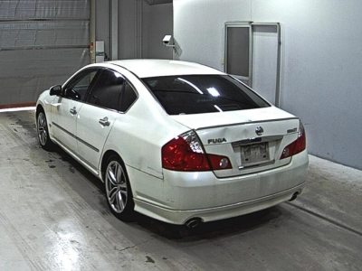 NISSAN FUGA
