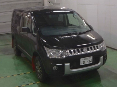 MITSUBISHI DELICA D:5