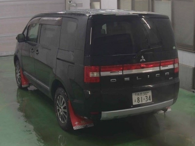 MITSUBISHI DELICA D:5