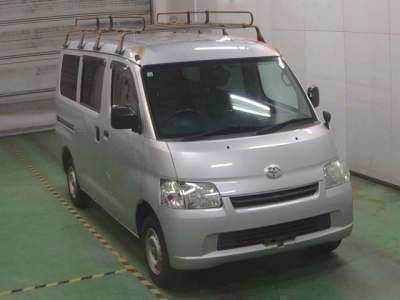 TOYOTA LITE ACE VAN