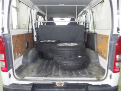 TOYOTA HIACE VAN