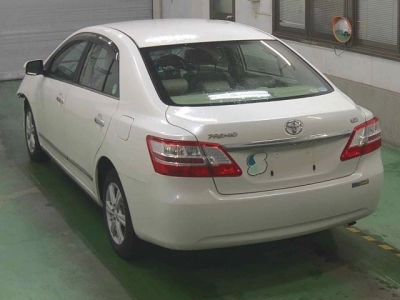 TOYOTA PREMIO