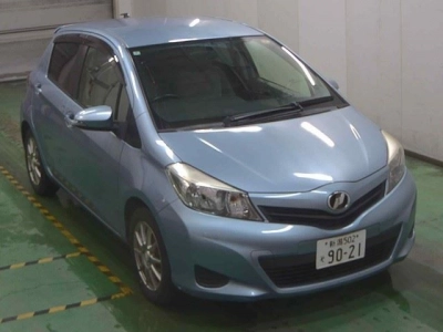 TOYOTA VITZ