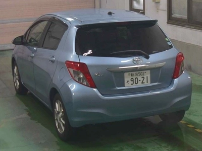 TOYOTA VITZ