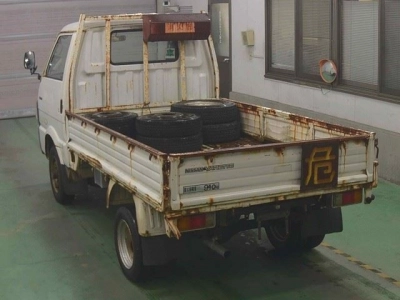 NISSAN VANETTE TRUCK