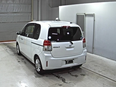 TOYOTA SPADE