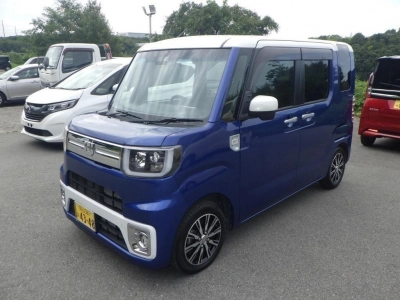 DAIHATSU WAKE