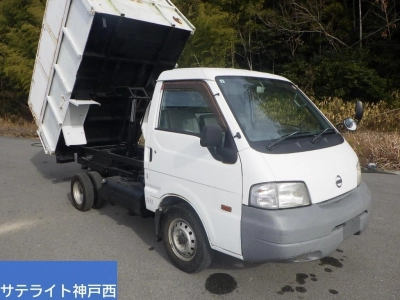 NISSAN VANETTE TRUCK