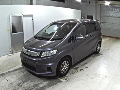 HONDA FREED SPIKE