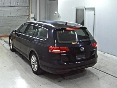 VOLKSWAGEN PASSAT VARIANT