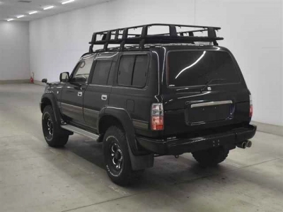 TOYOTA LAND CRUISER