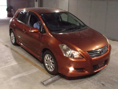 TOYOTA BLADE