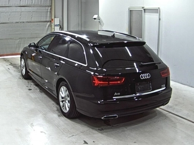 AUDI A6 AVANTE
