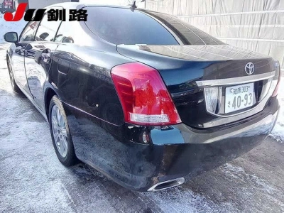 TOYOTA CROWN MAJESTA