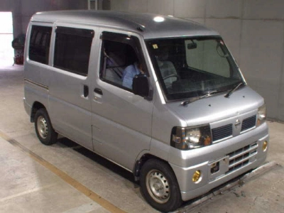 NISSAN CLIPPER