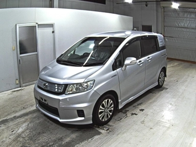 HONDA FREED SPIKE HYBRID