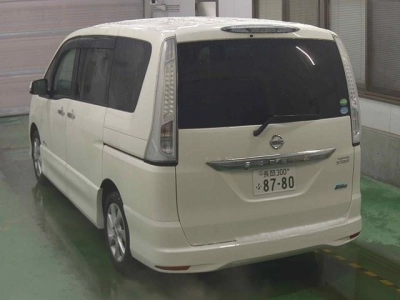 NISSAN SERENA