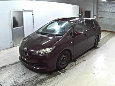 TOYOTA WISH