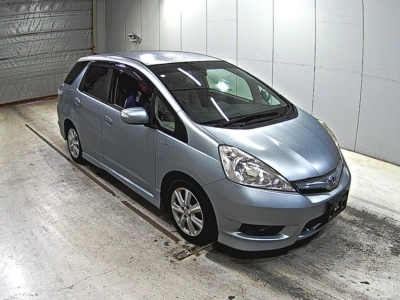 HONDA FIT SHUTTLE HYBRID