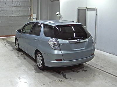 HONDA FIT SHUTTLE HYBRID