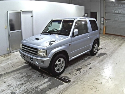 MITSUBISHI PAJERO MINI