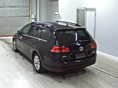 VOLKSWAGEN GOLF VARIANT