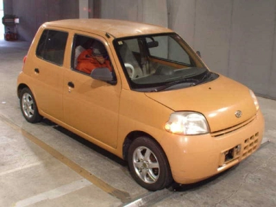 DAIHATSU ESSE