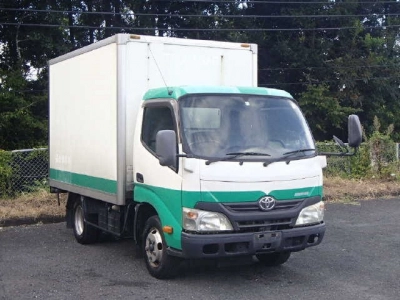 TOYOTA DYNA
