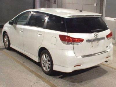 TOYOTA WISH