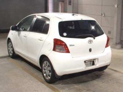 TOYOTA VITZ