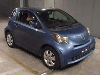 TOYOTA IQ