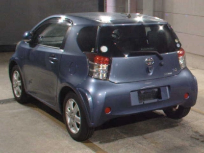 TOYOTA IQ