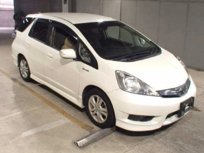 HONDA FIT SHUTTLE