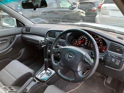SUBARU LEGACY B4
