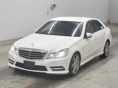 MERCEDES BENZ E CLASS