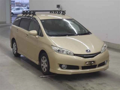 TOYOTA WISH