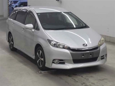 TOYOTA WISH