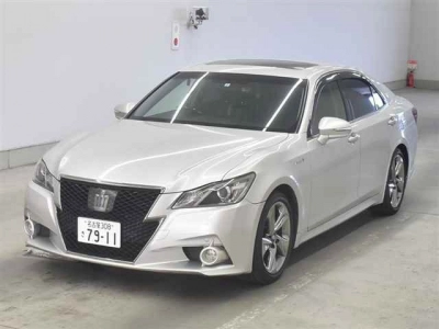 TOYOTA CROWN HYBRID