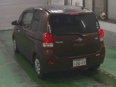 TOYOTA PORTE
